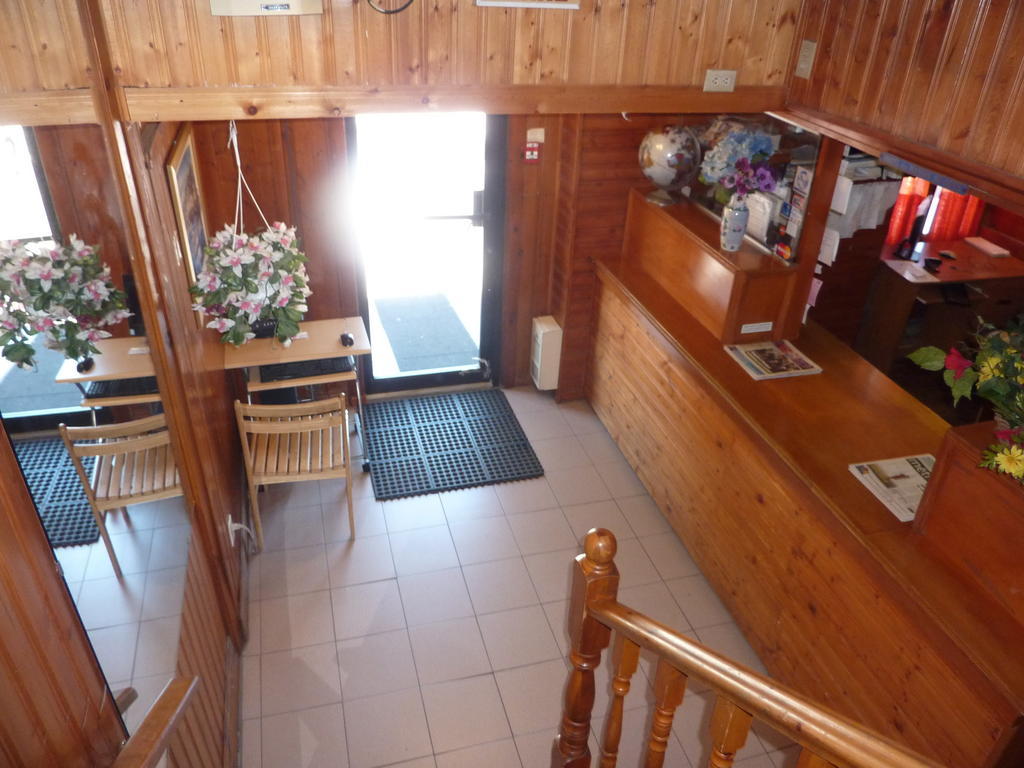 Du Manoir St. Denis 2*